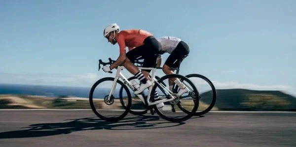 Coming soon! Новая летняя коллекция велоформы и аксессуаров Cafe du Cycliste.  