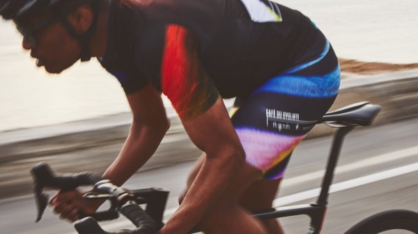 Поступила Капсула Agnes B x Cafe du Cycliste 